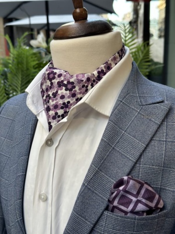 Neven Amethyst Floral Silk Ascot Tie 005